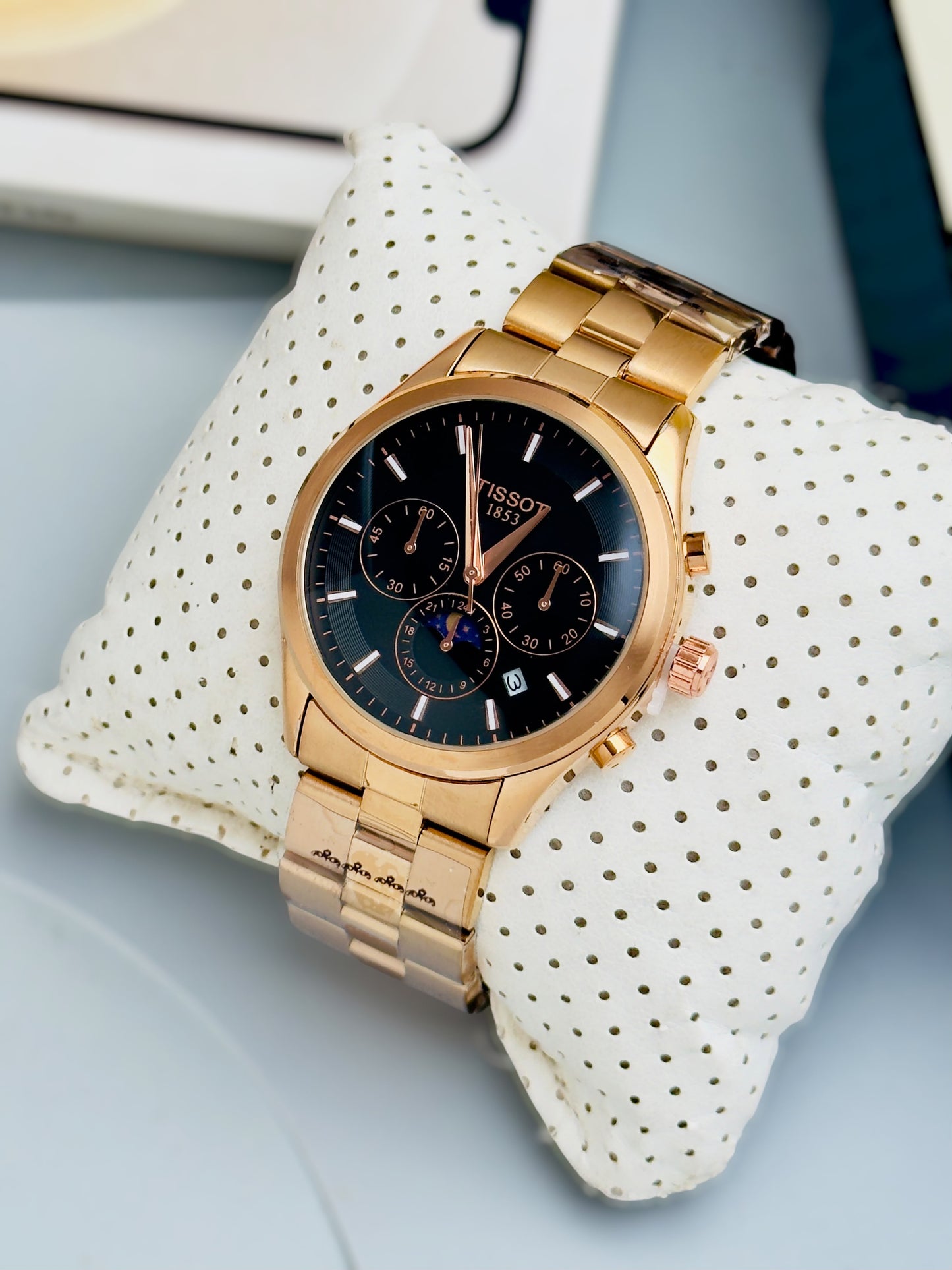 Tissot Analog Watch | Men's Luxury Timepiece - R