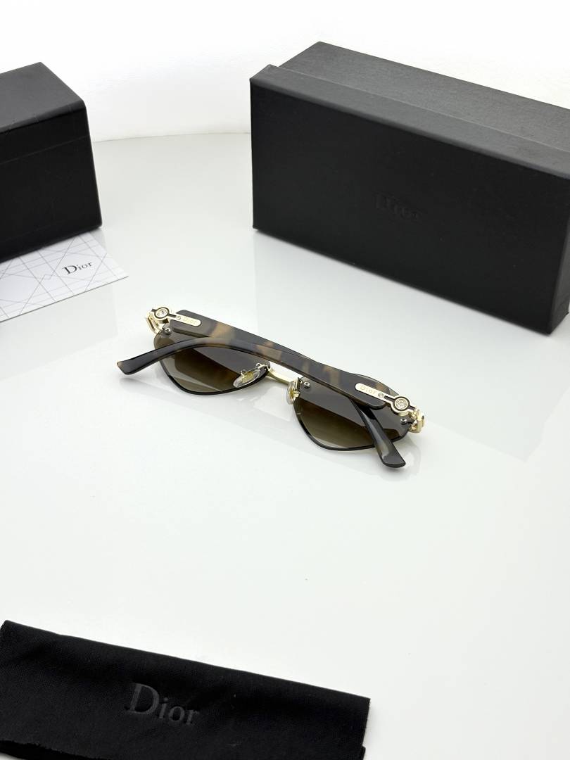 Dior 98513 Golden Brown Shaded Premium Rimless Sunglasses for Men & Women - T