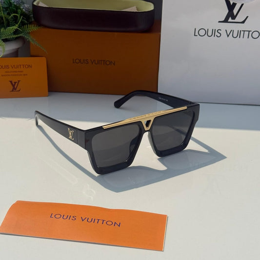 Luxury Square Black Sunglasses | Premium Unisex Eyewear - B - The NPY Store