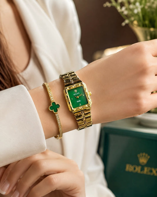 Role_x Women’s Green Dial Gold Tone Square Case Quartz Watch T